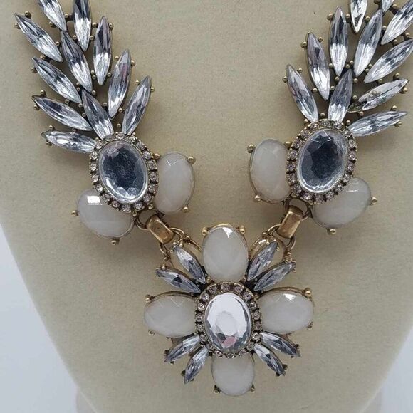 J Crew Clear Crystal and white beaded Statement Necklace - Picture 2 of 12